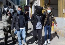 香港1名老师带6名学生私藏攻击性武器被拘捕