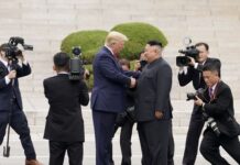 特朗普总统对朝鲜发出严重警告