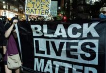 美警朝非裔背后开枪 示威者涌向华府