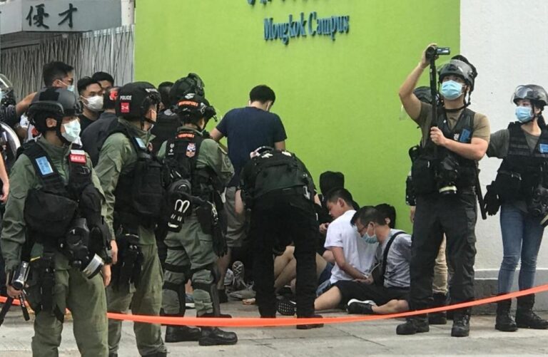 網民發起九龍區遊行 警方拘捕最少289人