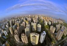 欧洲城市代表团考察海口 共促发展