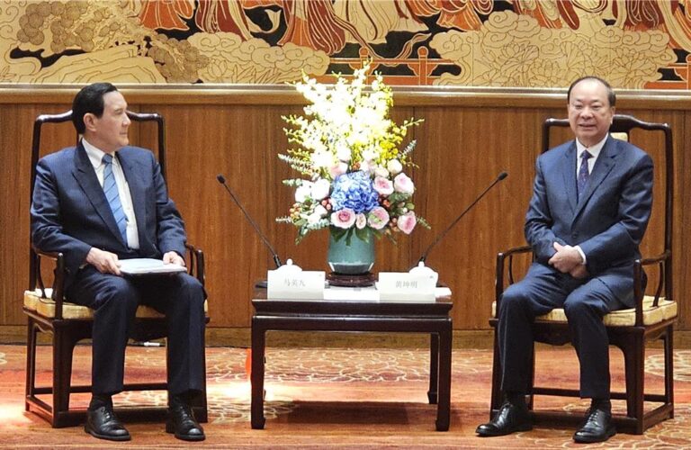 馬英九會見廣東省委書記黃坤明 喊話：期望兩岸避戰、致力和平