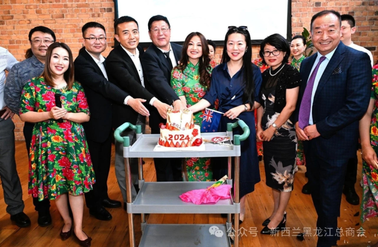燃爆了！东北大花燃爆新西兰黑龙江总商会2024圣诞颁奖盛典暨Sline“龙商之夜”