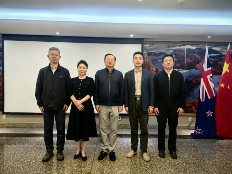 驻奥克兰总领馆举办歌剧艺术讲座
