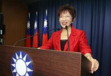 前國民黨主席洪秀柱抵陸參加93閱兵引爭議,藍委:不代表現在國民黨