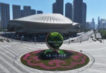 万里云途,一弦筝声赴辽滨